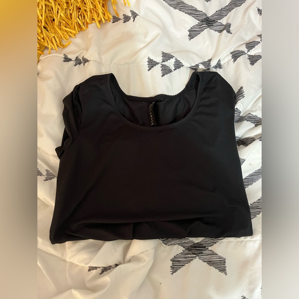 Athletic top